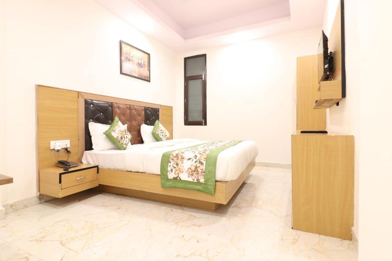 Hotel Hari International - Noida Sector 11 Exterior foto